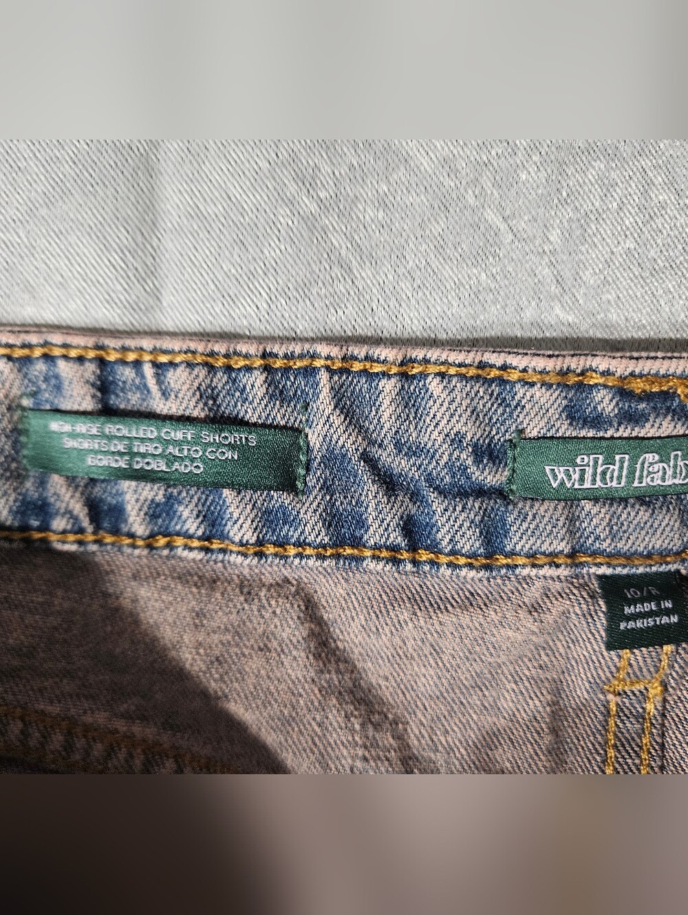 Wild Fable High Rise Rolled Cuff Jean Shorts Size 10 - Picture 3 of 5